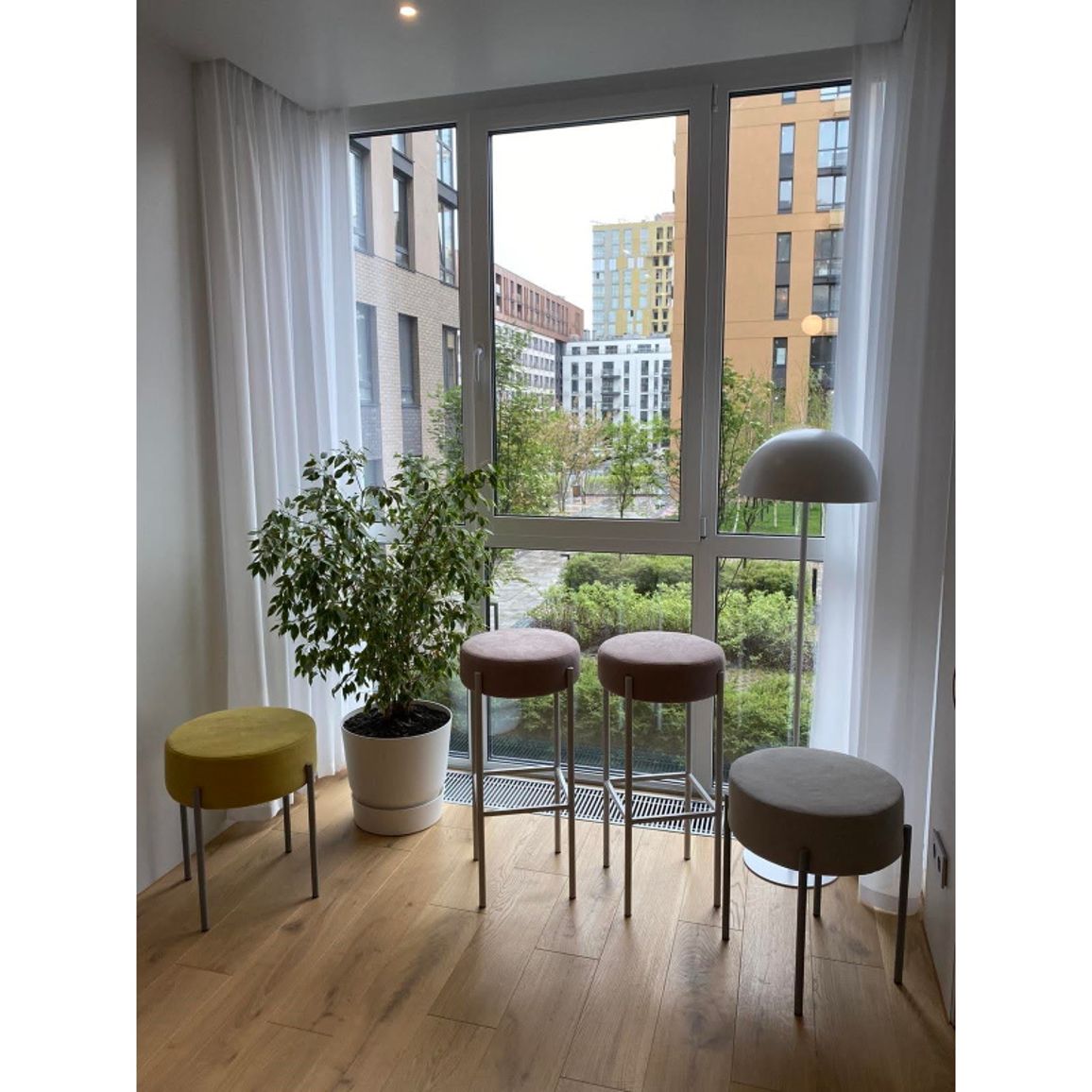 Стул Stool 4 Low Стул Stool 4 Low