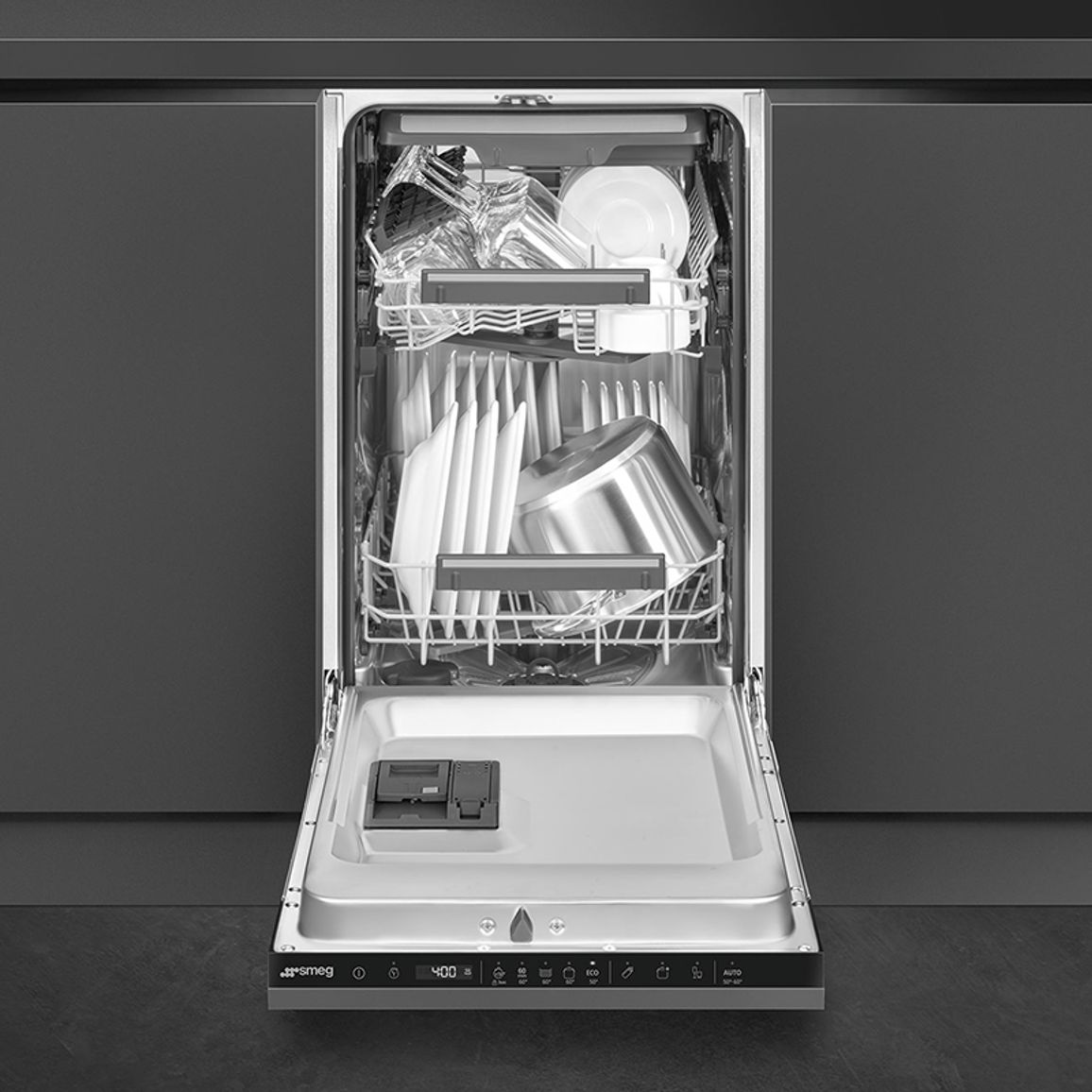 Встраиваемая посудомоечная машина ST4533IN Smeg (45см) Встраиваемая посудомоечная машина ST4533IN Smeg (45см)