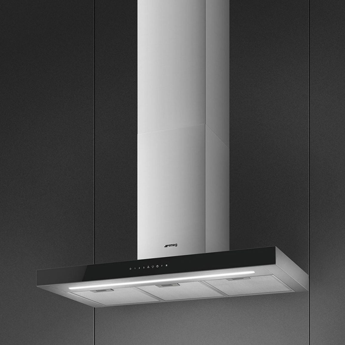 Витяжка пристінна 90см KBT9L4VN Smeg Витяжка пристінна 90см KBT9L4VN Smeg