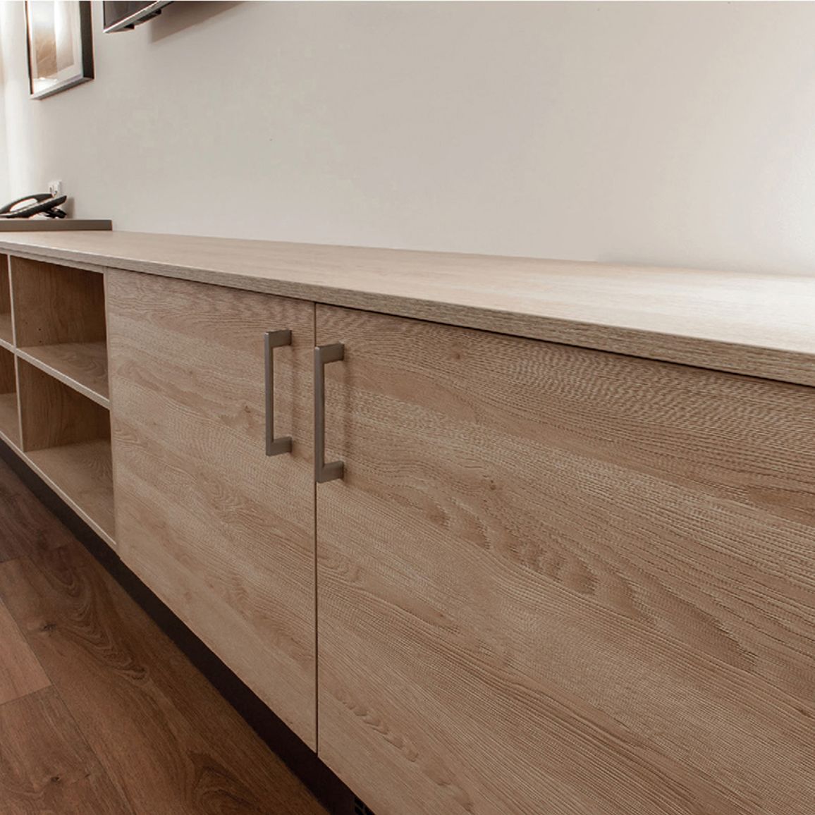 ДСП лам. Egger H3309 ST28 Дуб Гладстоун песочный 2800х2070х18,6 мм ДСП лам. Egger H3309 ST28 Дуб Гладстоун песочный 2800х2070х18,6 мм