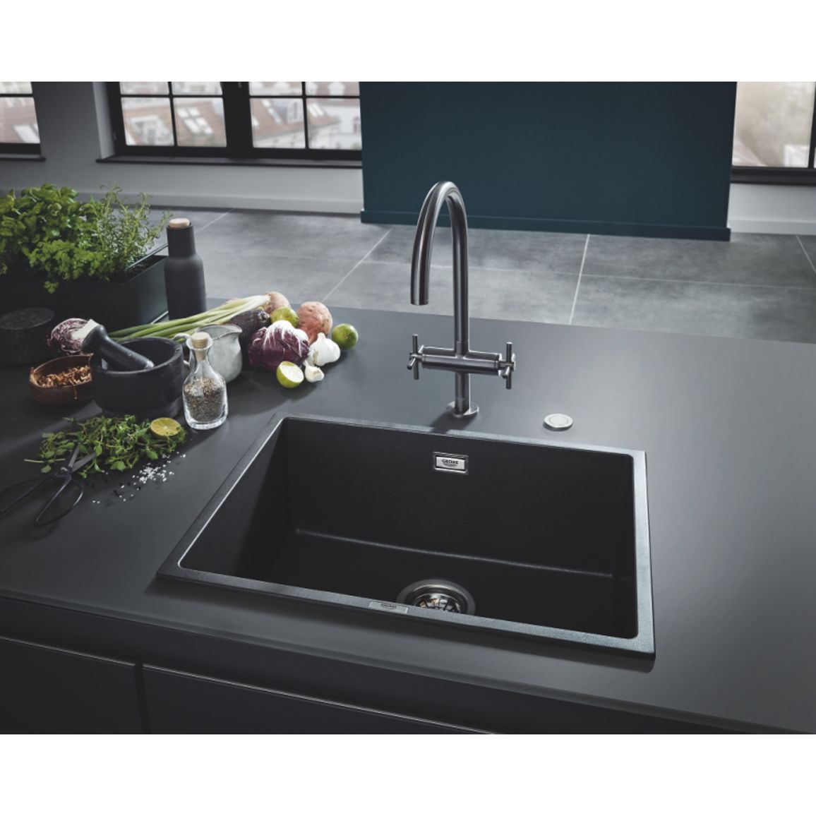 Мойка гранит K 700 533 x 457 мм Black Grohe (31654AP0) Мойка гранит K 700 533 x 457 мм Black Grohe (31654AP0)