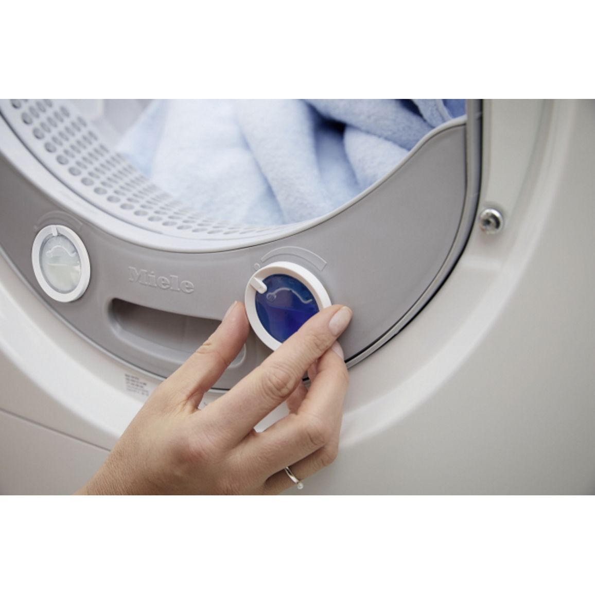 Сушильна машина з тепловим насосом TEF 765 WP Miele Сушильна машина з тепловим насосом TEF 765 WP Miele