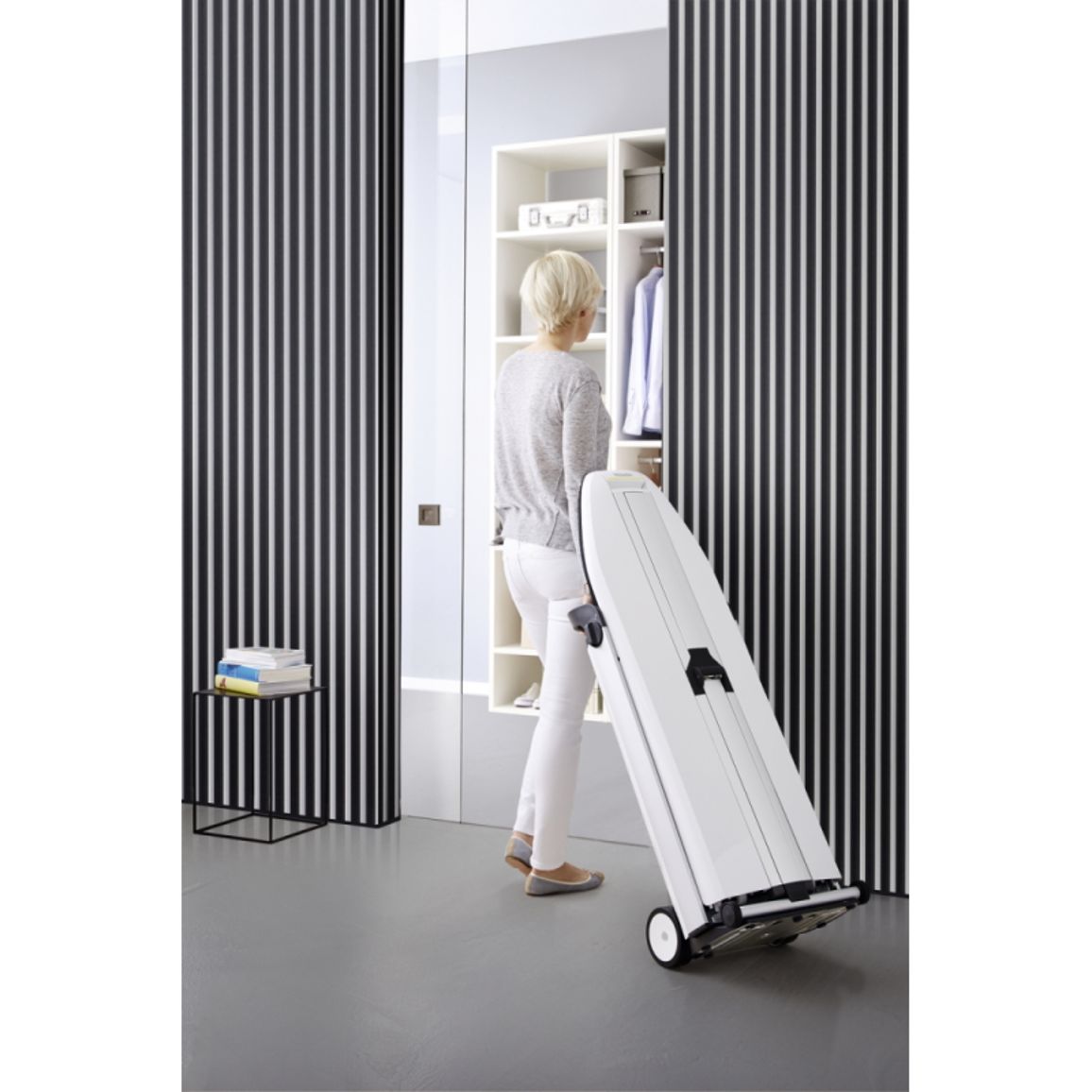 Гладильная система B4312 FashionMaster 4.0 Miele Гладильная система B4312 FashionMaster 4.0 Miele