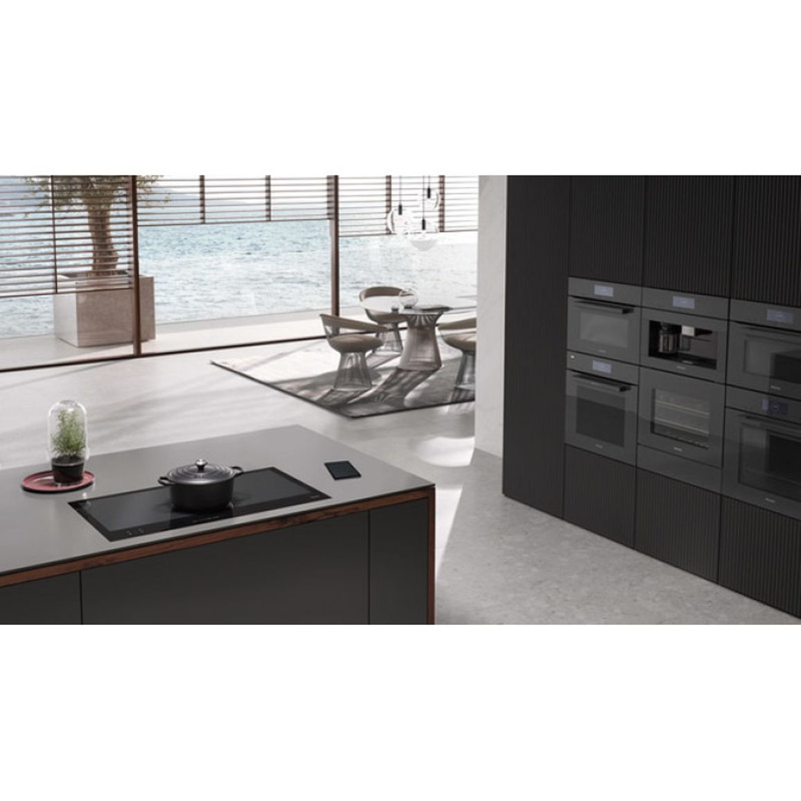 Индукционная варочная поверхность KM 7897 FL черная Miele Индукционная варочная поверхность KM 7897 FL черная Miele