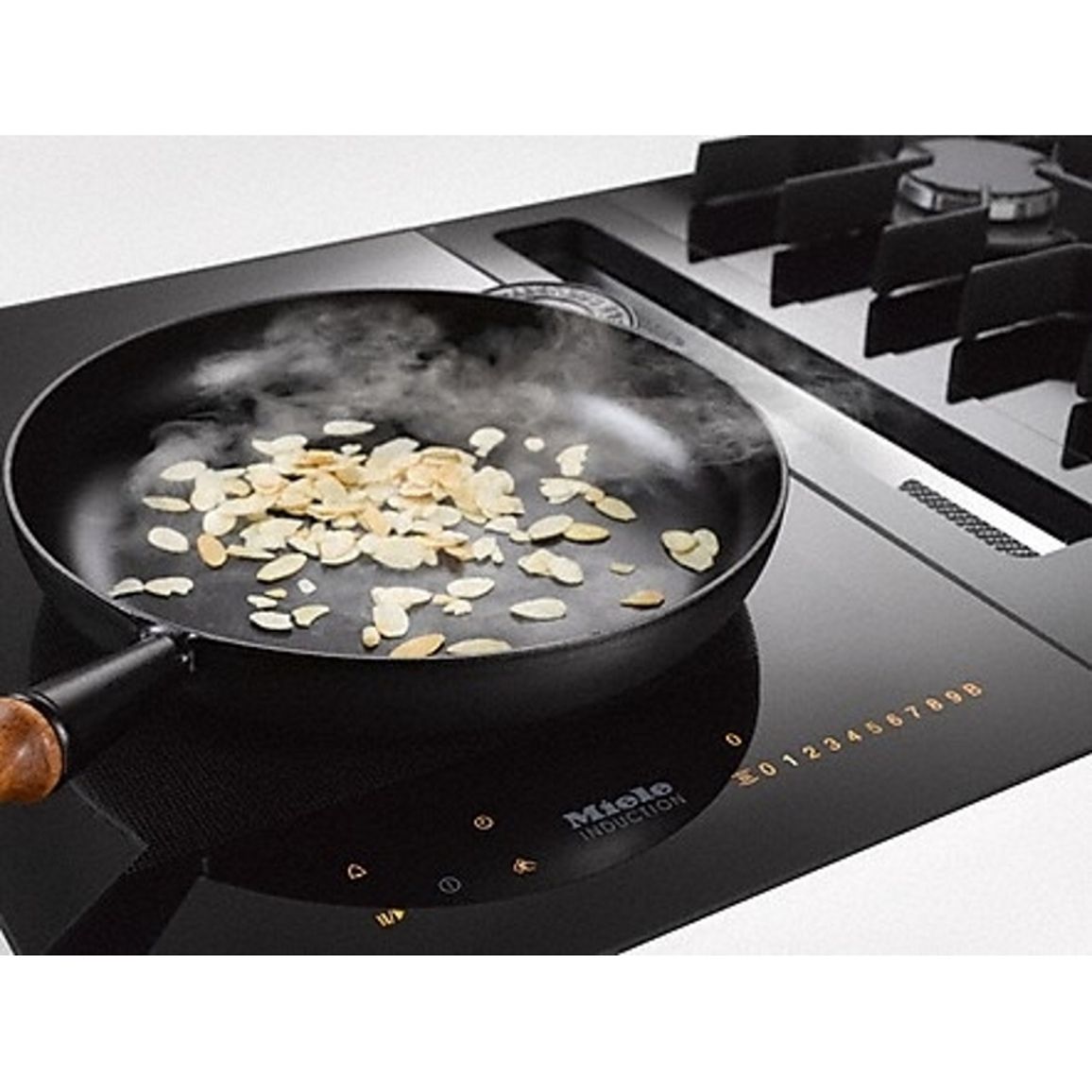 Индукционная варочная поверхность (2 зоны) CS 7612 FL черный Miele Индукционная варочная поверхность (2 зоны) CS 7612 FL черный Miele