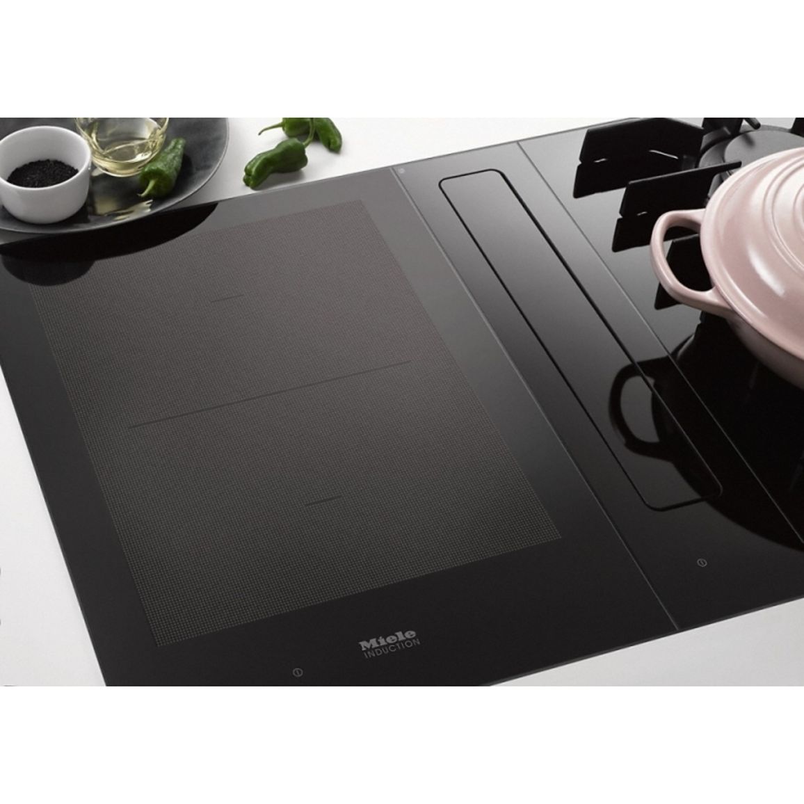 Индукционная варочная поверхность (2 зоны) CS 7612 FL черный Miele Индукционная варочная поверхность (2 зоны) CS 7612 FL черный Miele
