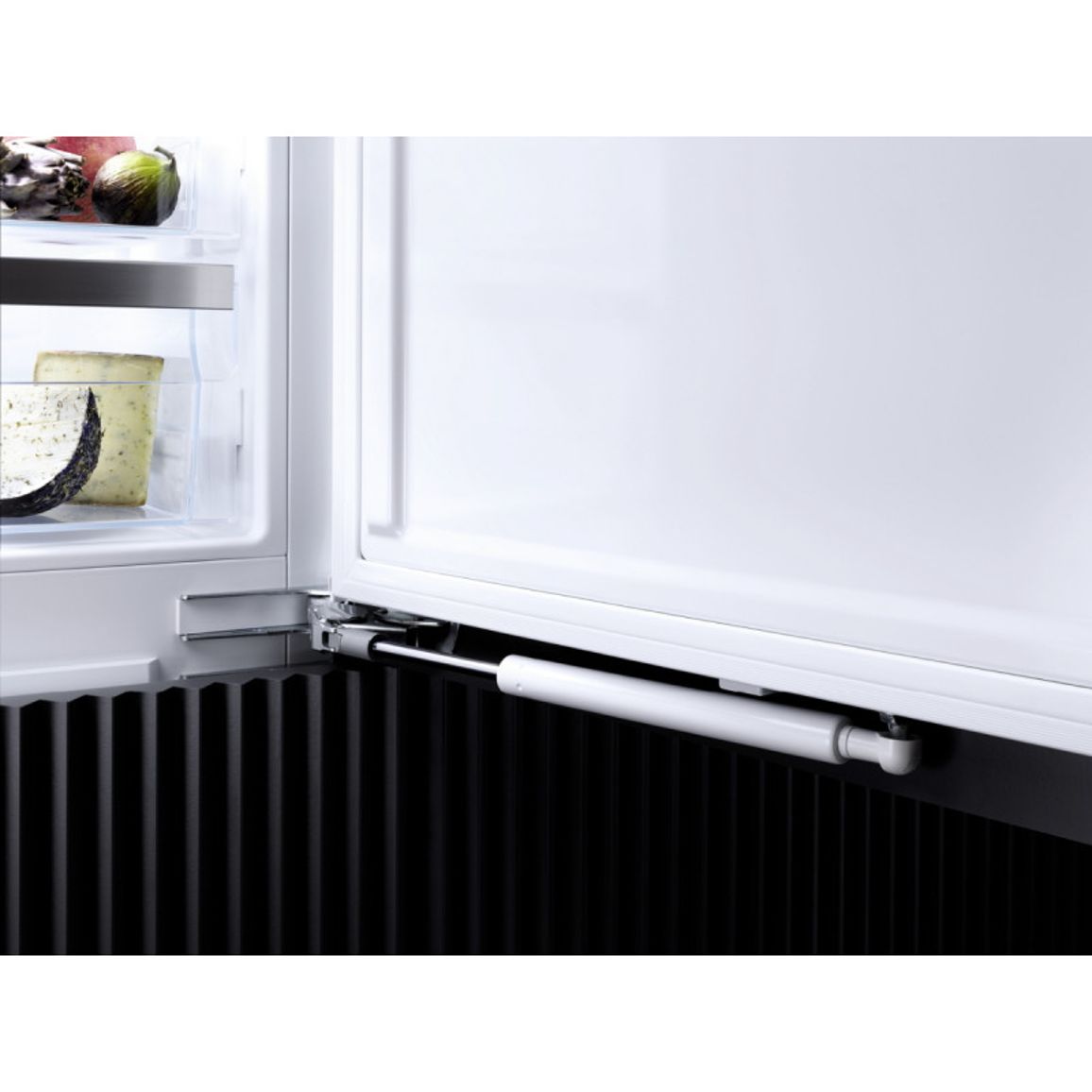 Встраиваемый холодильник K 7793 C Miele