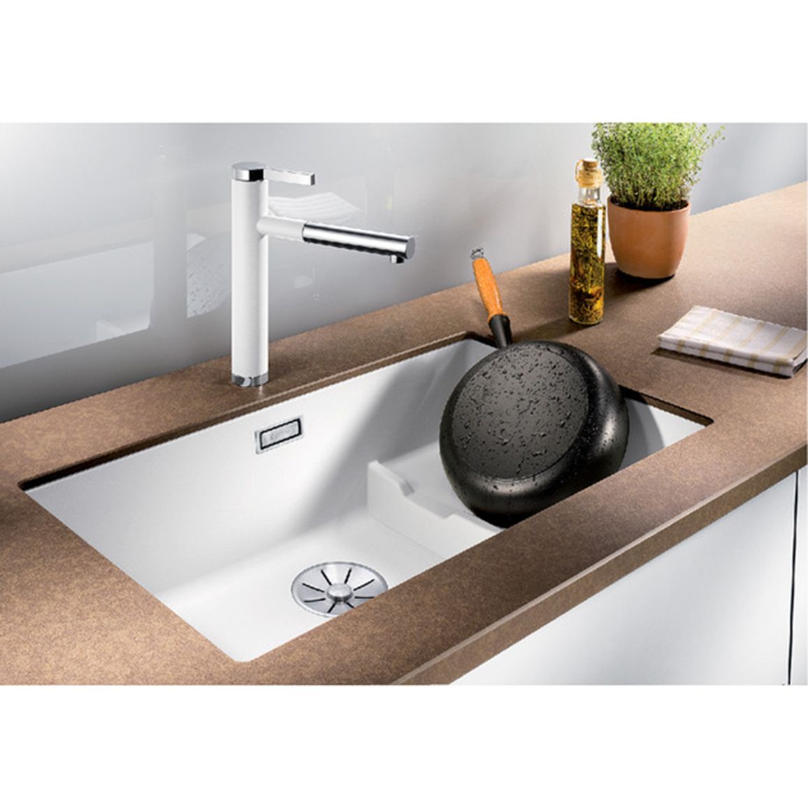 Мойка SUBLINE 700-U Level SILGRANIT (мпс.) вулканический серый BLANCO (527355) Мойка SUBLINE 700-U Level SILGRANIT (мпс.) вулканический серый BLANCO (527355)