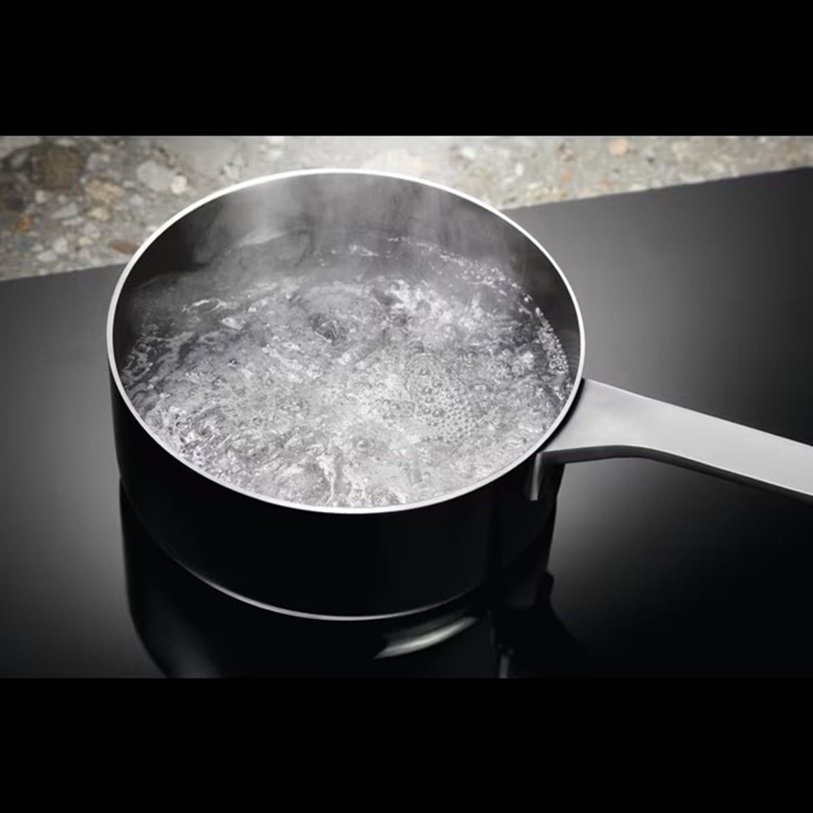 Варочная поверхность индукционная CIV644 60см черный Electrolux Варочная поверхность индукционная CIV644 60см черный Electrolux