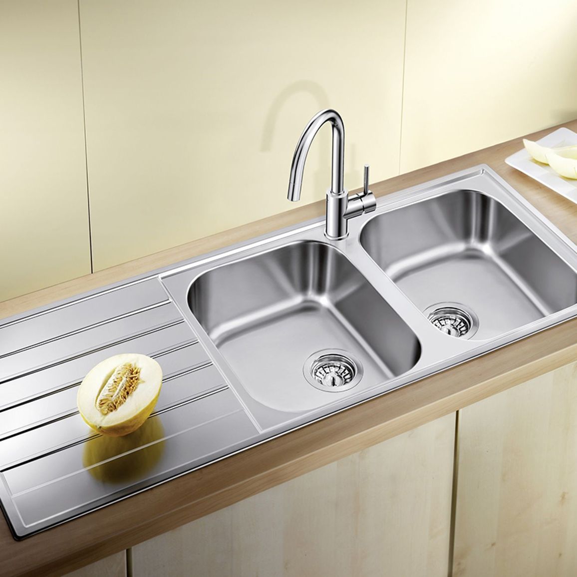Смеситель MIDA-S хром (в/ш) BLANCO (521454) Смеситель MIDA-S хром (в/ш) BLANCO (521454)