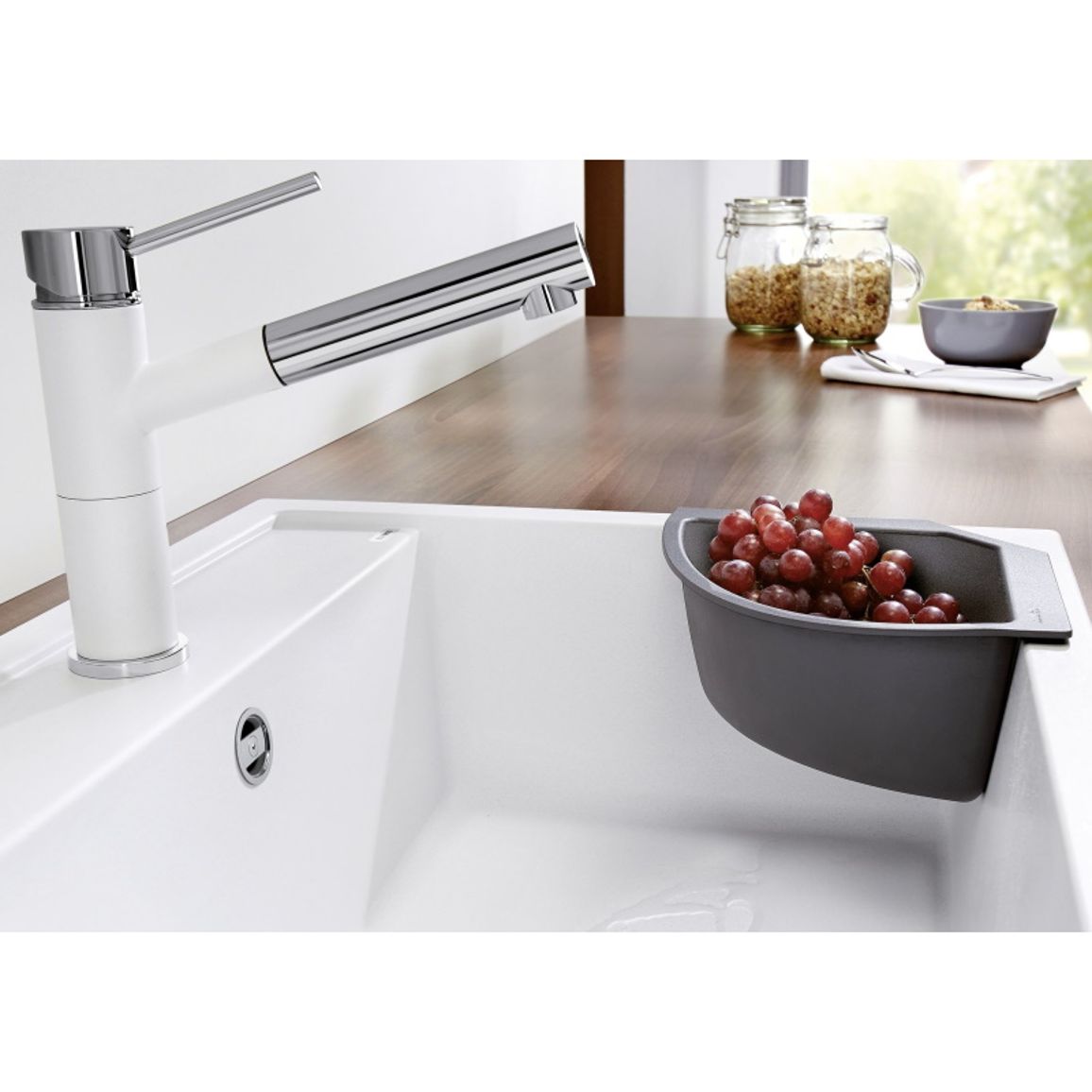 Кутовий коландер пластик 215 х 215 мм BLANCO (235866) Кутовий коландер пластик 215 х 215 мм BLANCO (235866)