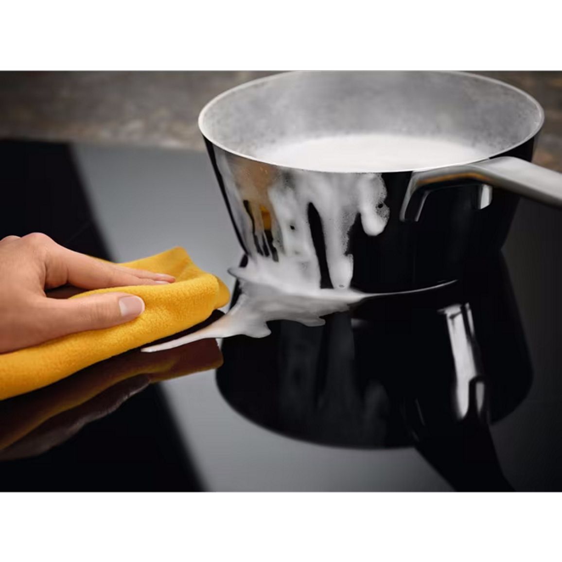 Индукционная варочная поверхность EIT61443B Hob2Hood Electrolux Индукционная варочная поверхность EIT61443B Hob2Hood Electrolux