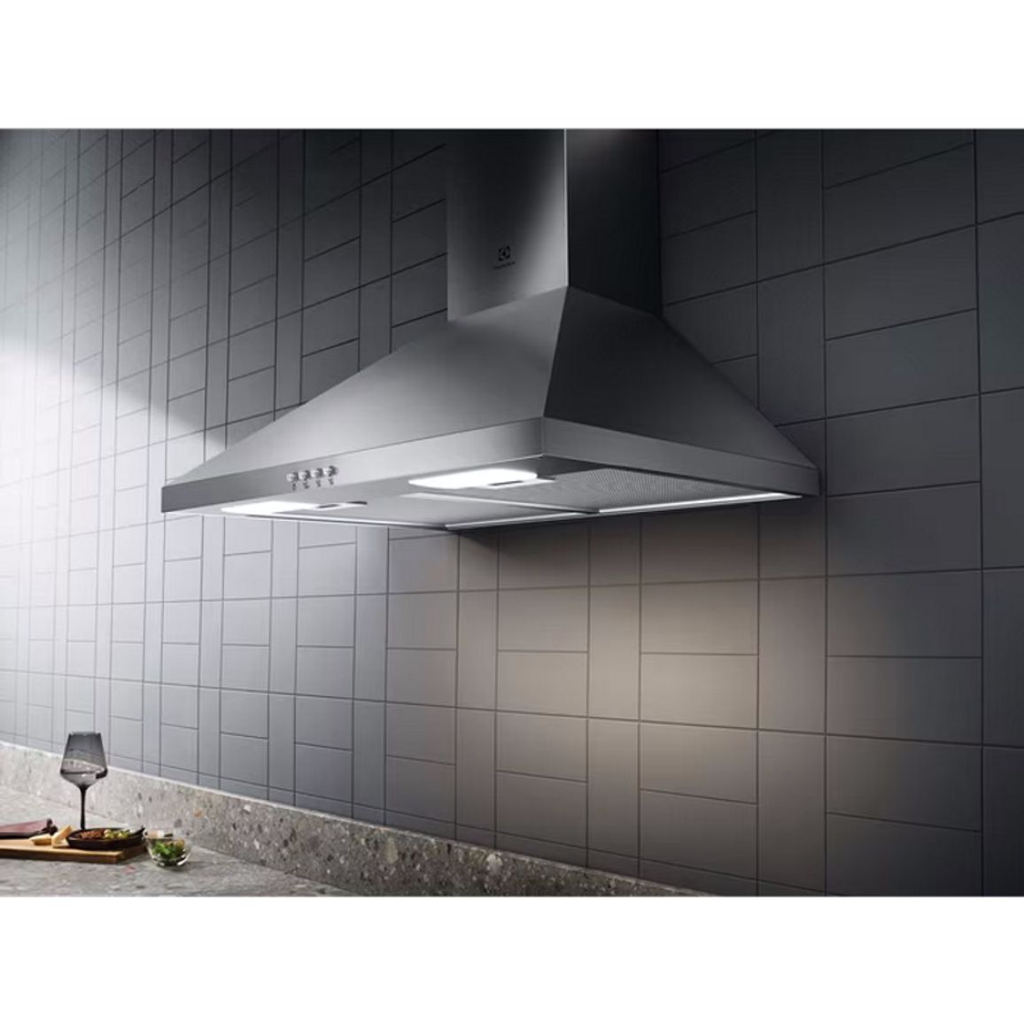 Витяжка пристінна LFC316X Electrolux Витяжка пристінна LFC316X Electrolux