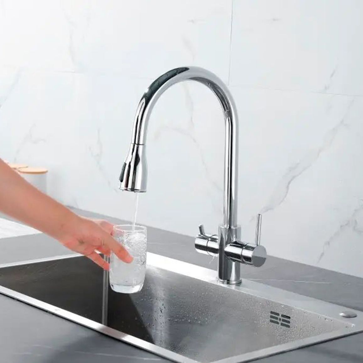 Смеситель комбинированный FKM 3122 Inox Fabiano Смеситель комбинированный FKM 3122 Inox Fabiano