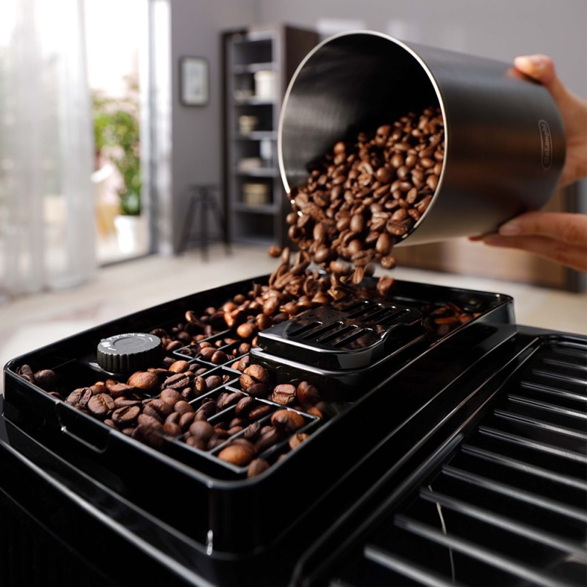 Кавомашина ECAM 220.21.B DeLonghi