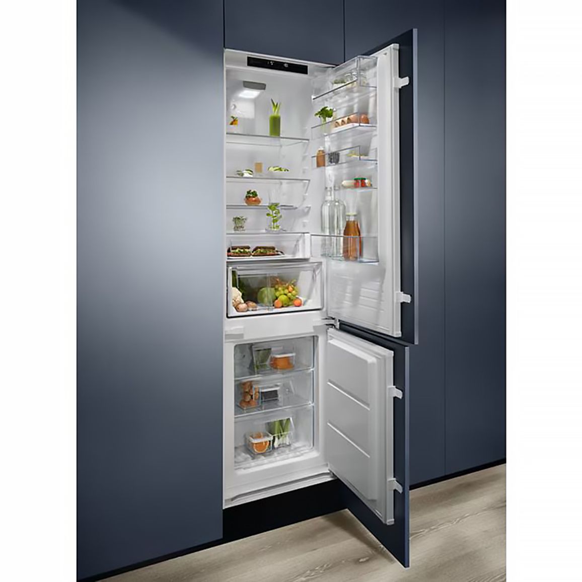 Холодильник RNT6TE19S0 Electrolux Холодильник RNT6TE19S0 Electrolux