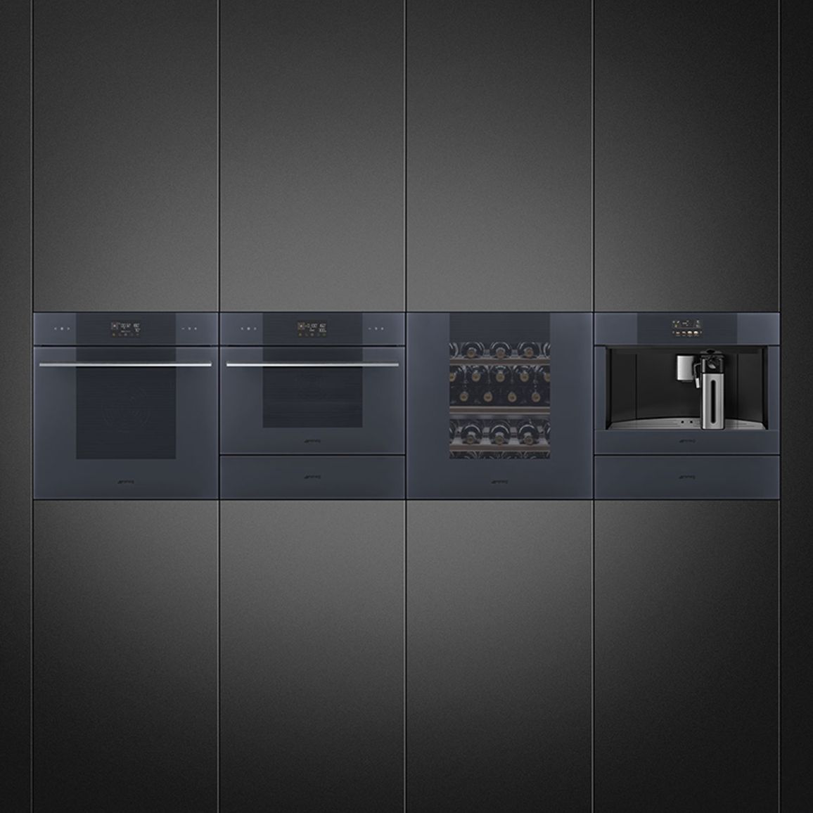 Духовой шкаф с СВЧ SO4102M1G Smeg