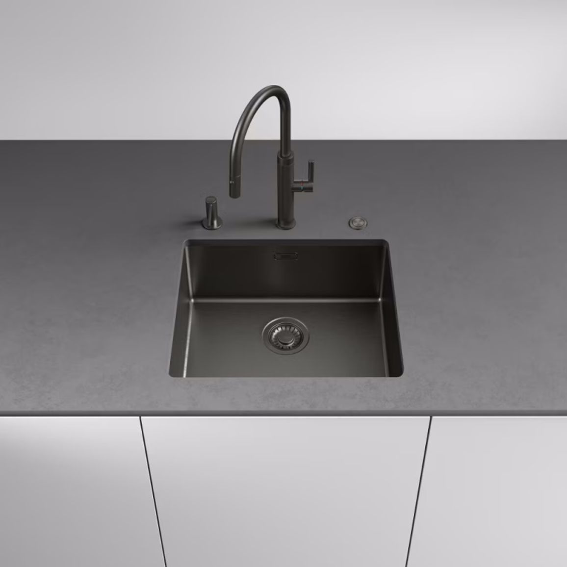 Смеситель Mythos Masterpiece Pull Out (ламинарный поток) и душем, PVD antracite Franke (115.0711.555 Смеситель Mythos Masterpiece Pull Out (ламинарный поток) и душем, PVD antracite Franke (115.0711.555