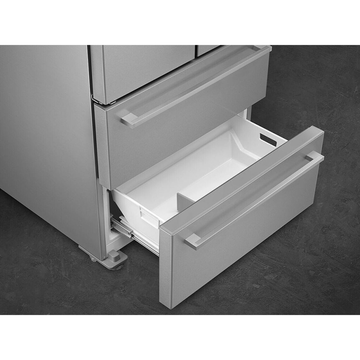 Холодильник FQ55FXDE SMEG