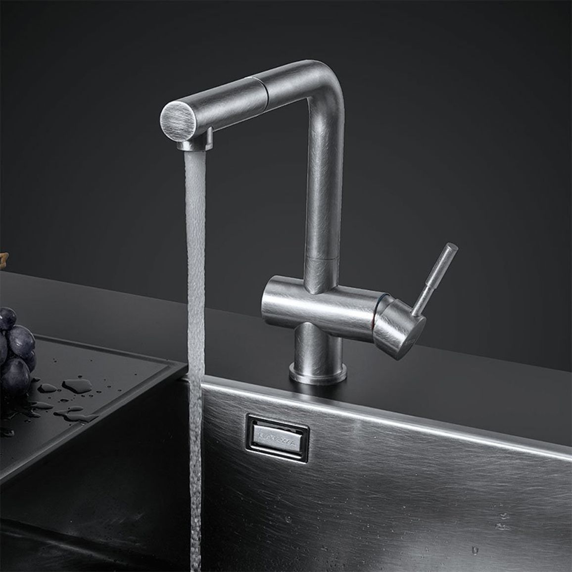 Смеситель Steel Shower Vintage (в/ш) 1RUBMSTDV нерж. сталь Barazza Смеситель Steel Shower Vintage (в/ш) 1RUBMSTDV нерж. сталь Barazza