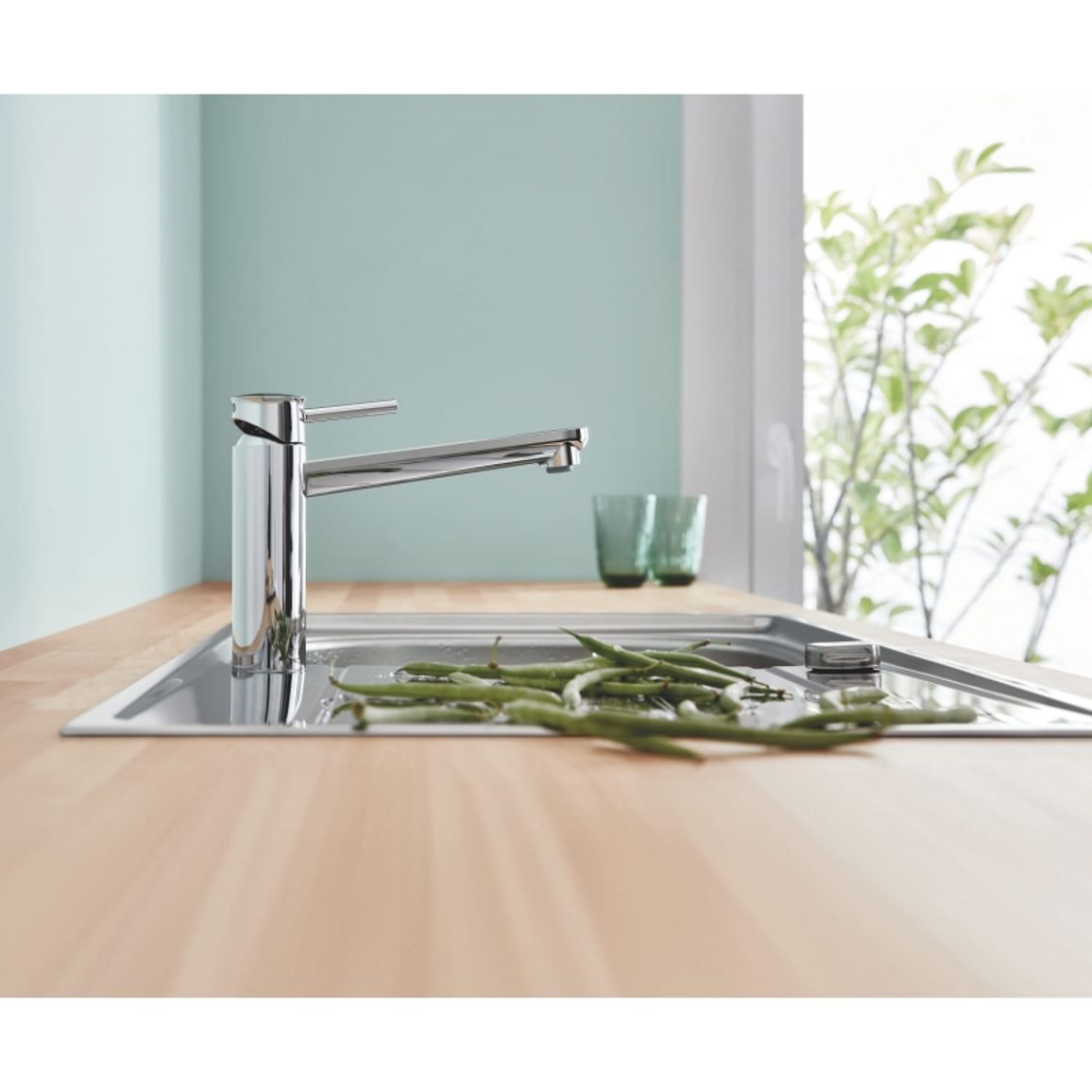 Смеситель BauClassic, хром Grohe (30576000) Смеситель BauClassic, хром Grohe (30576000)