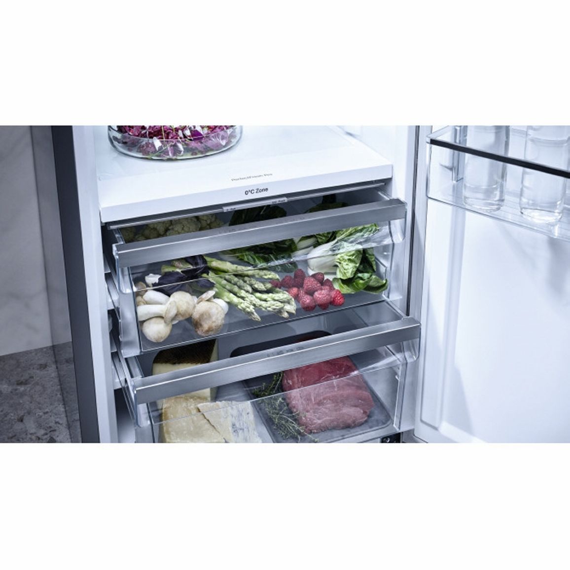 Соло холодильник-морозильник KFN 4797 AD Clean Steel Miele Соло холодильник-морозильник KFN 4797 AD Clean Steel Miele