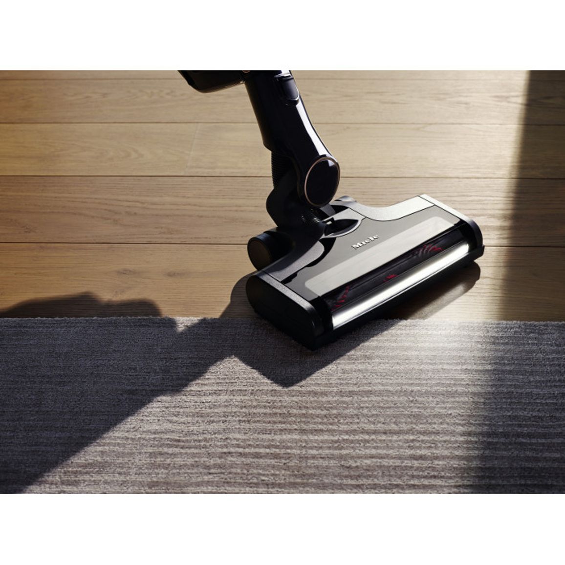 Аккумуляторный пылесос SOML0 30 TRIFLEX HX2 C&D Miele