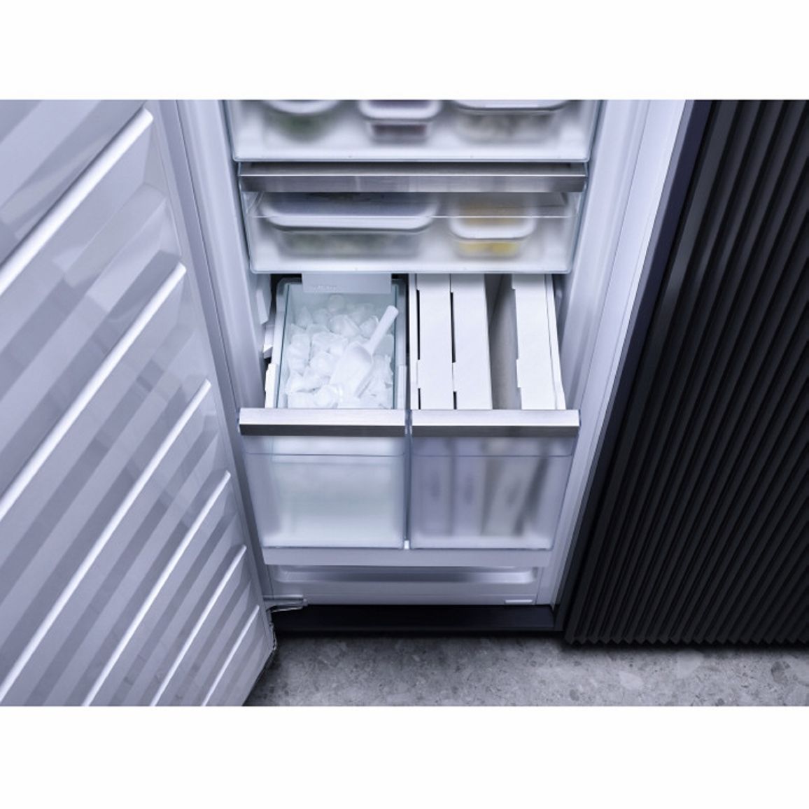 Встраиваемый морозильник FNS 7774 D Miele Встраиваемый морозильник FNS 7774 D Miele