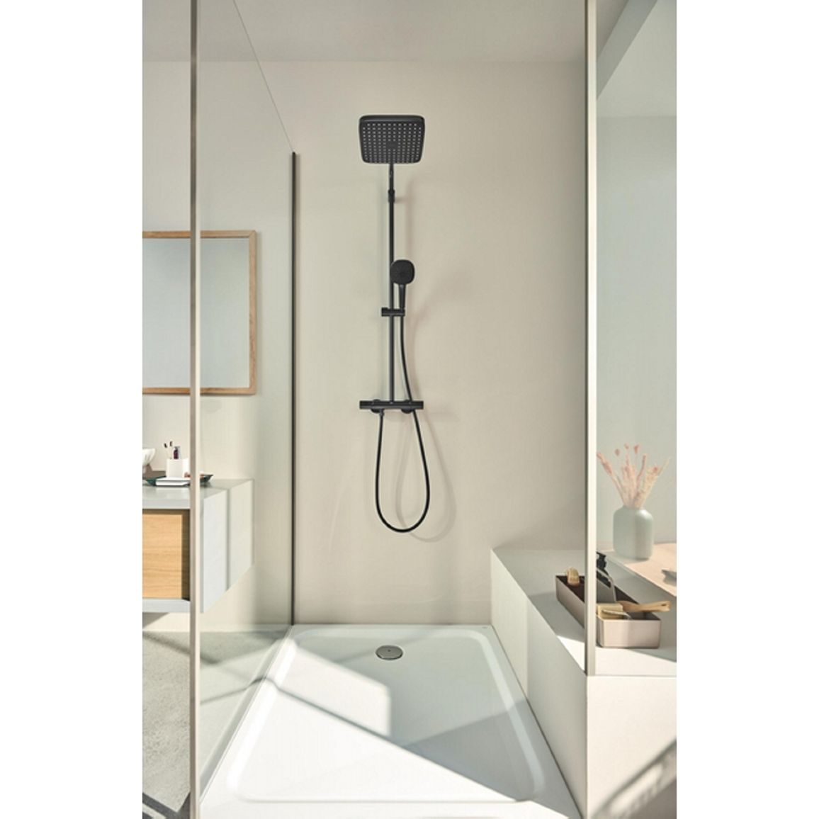 Душевая система Tempesta System 250 Cube, с термостатом, черный матовый. Душевая система Tempesta System 250 Cube, с термостатом, черный матовый.