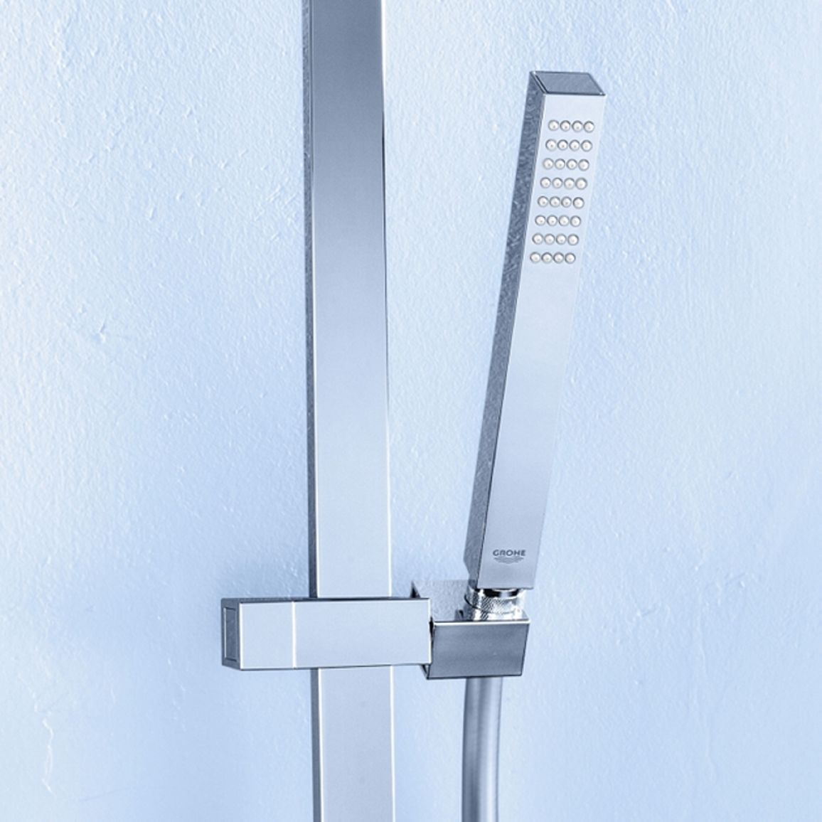 Душевая система Euphoria Cube XXL System 230 с термостатом, хром Grohe (26087000) Душевая система Euphoria Cube XXL System 230 с термостатом, хром Grohe (26087000)