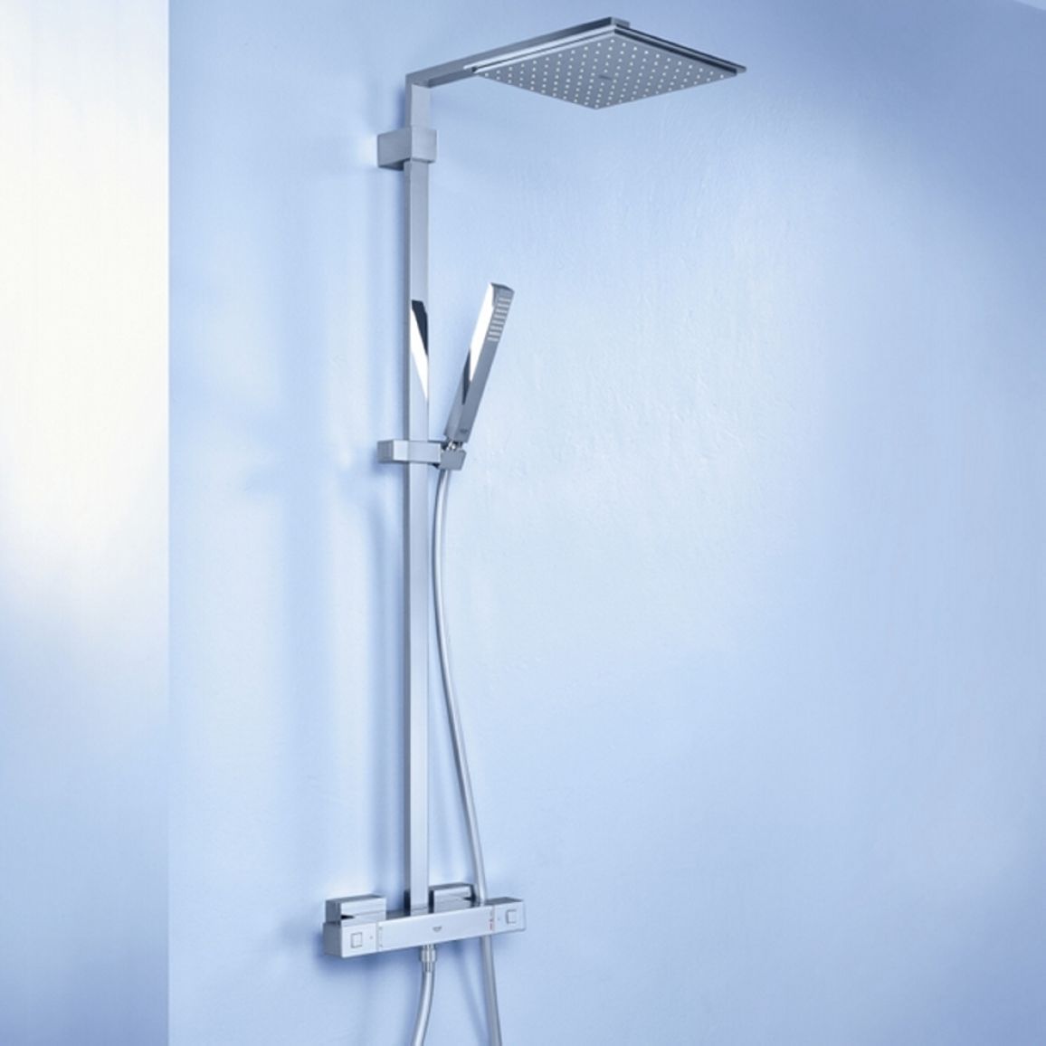 Душевая система Euphoria Cube XXL System 230 с термостатом, хром Grohe (26087000) Душевая система Euphoria Cube XXL System 230 с термостатом, хром Grohe (26087000)