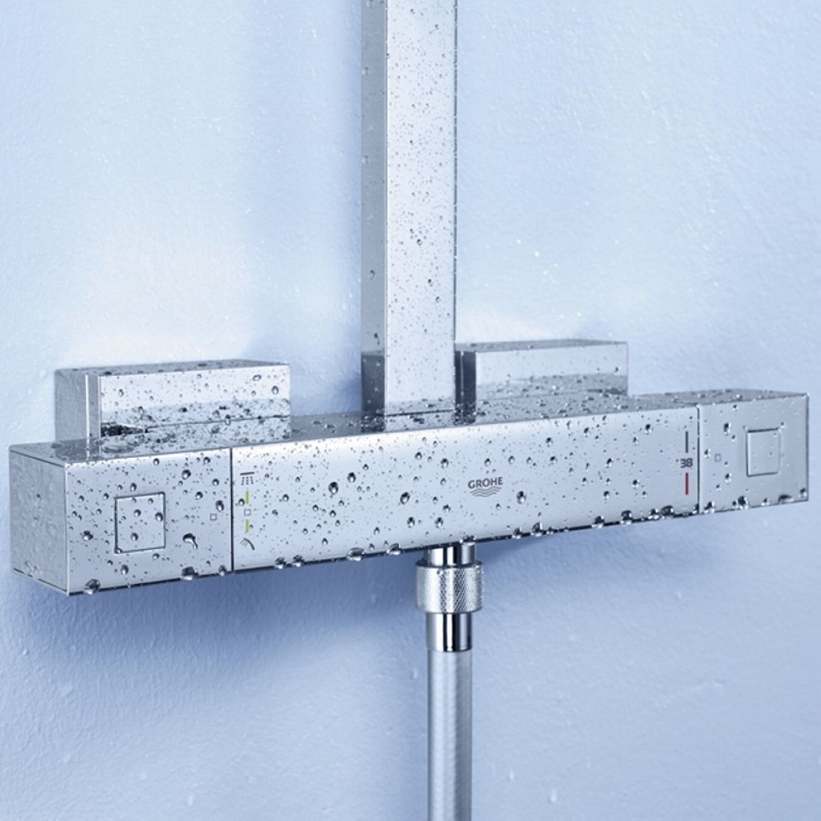 Душевая система Euphoria Cube XXL System 230 с термостатом, хром Grohe (26087000) Душевая система Euphoria Cube XXL System 230 с термостатом, хром Grohe (26087000)