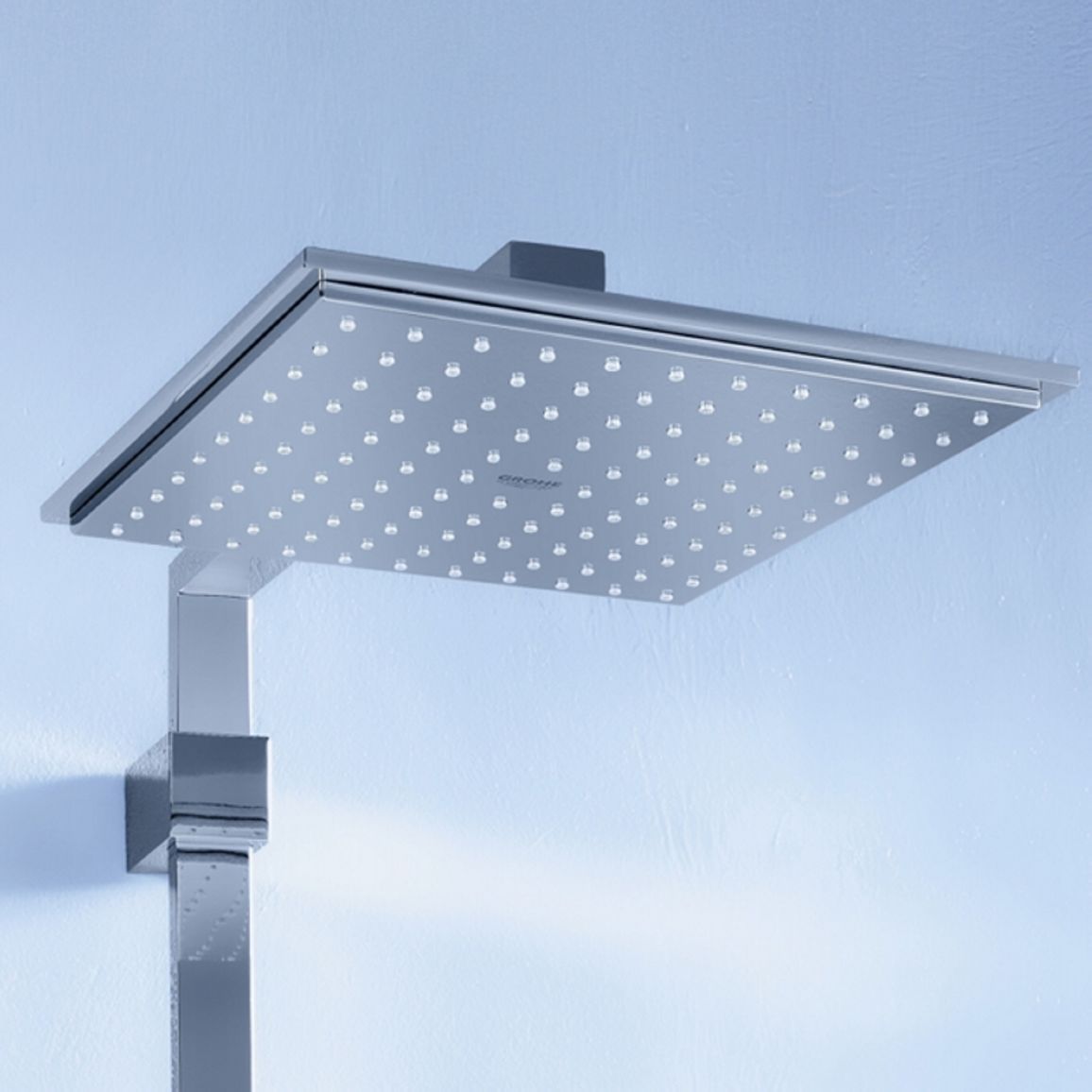 Душевая система Euphoria Cube XXL System 230 с термостатом, хром Grohe (26087000) Душевая система Euphoria Cube XXL System 230 с термостатом, хром Grohe (26087000)