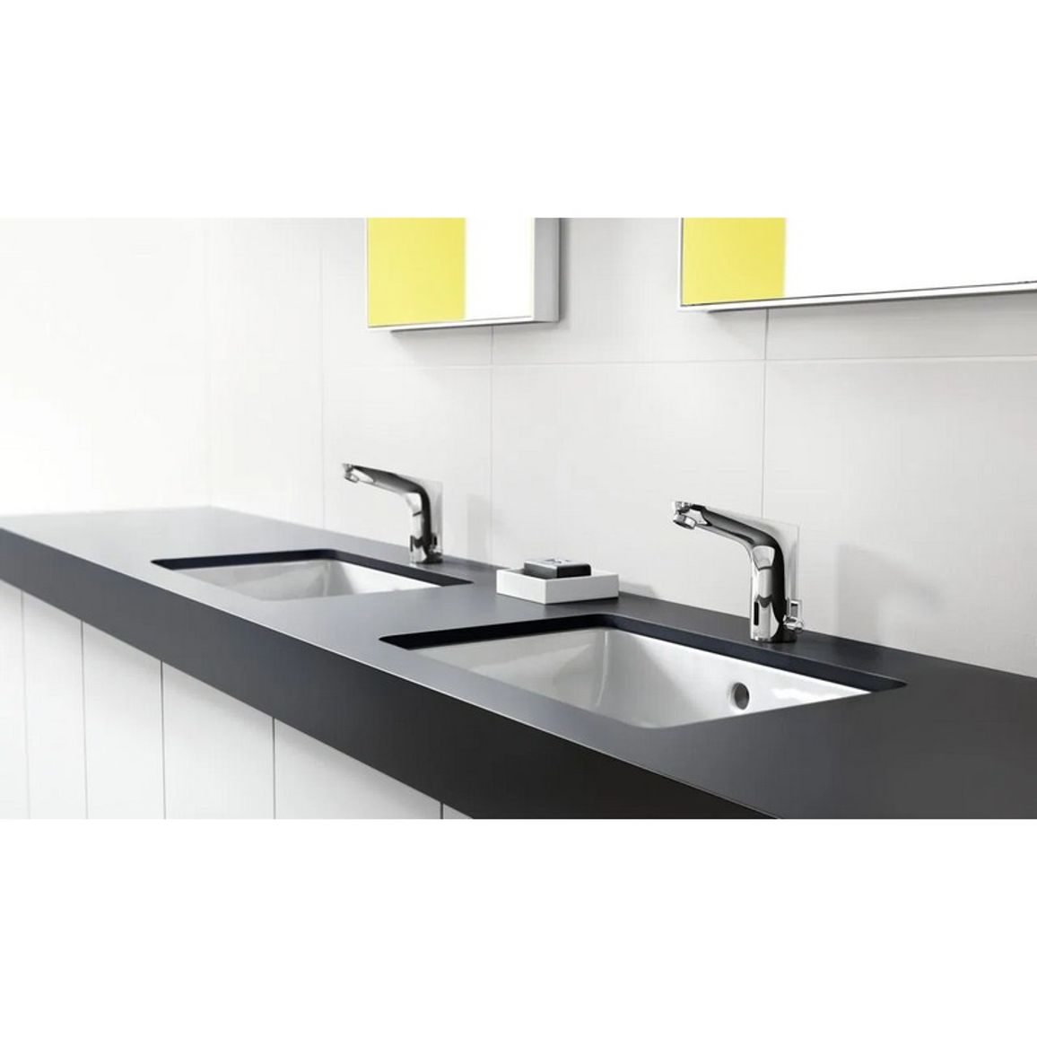 Смеситель для умывальника Focus электронный 6V Chrome Hansgrohe (31172000) Смеситель для умывальника Focus электронный 6V Chrome Hansgrohe (31172000)