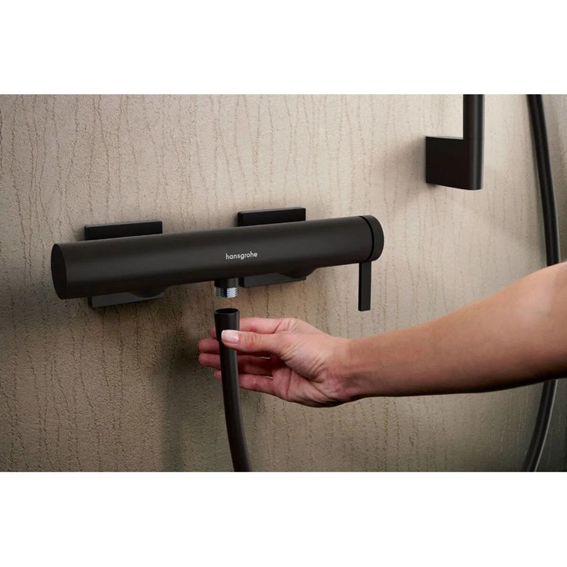 Смеситель Tecturis E для душа Matt Black Hansgrohe (73620670) Смеситель Tecturis E для душа Matt Black Hansgrohe (73620670)