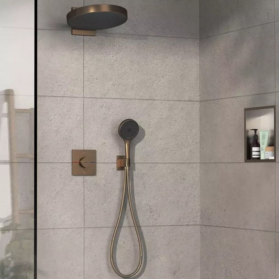 Термостат ShowerSelect Comfort E на 2 функции Bronze Hansgrohe (15572140) Термостат ShowerSelect Comfort E на 2 функции Bronze Hansgrohe (15572140)