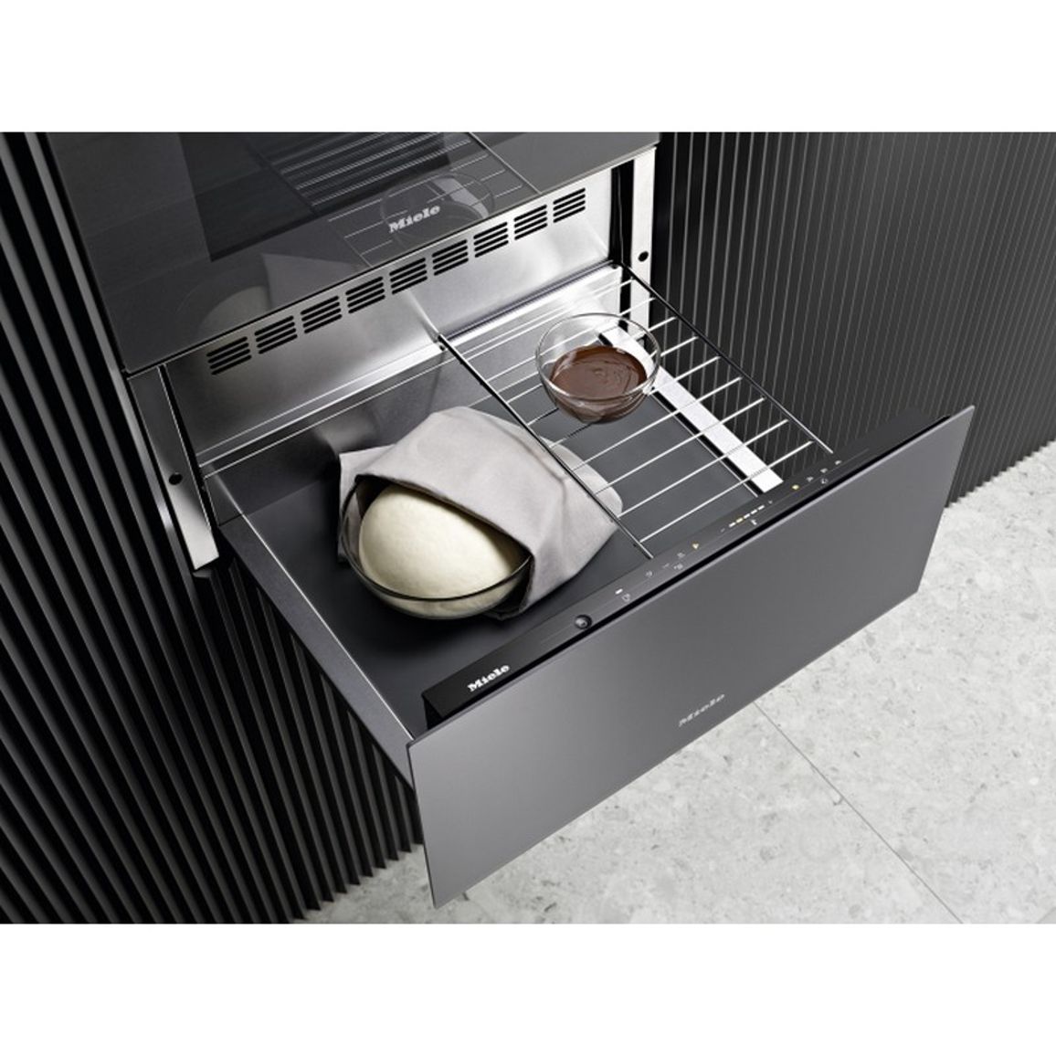 Шафа для підігріву посуду ESW 7020 чорний обсидіан матовий Miele Шафа для підігріву посуду ESW 7020 чорний обсидіан матовий Miele