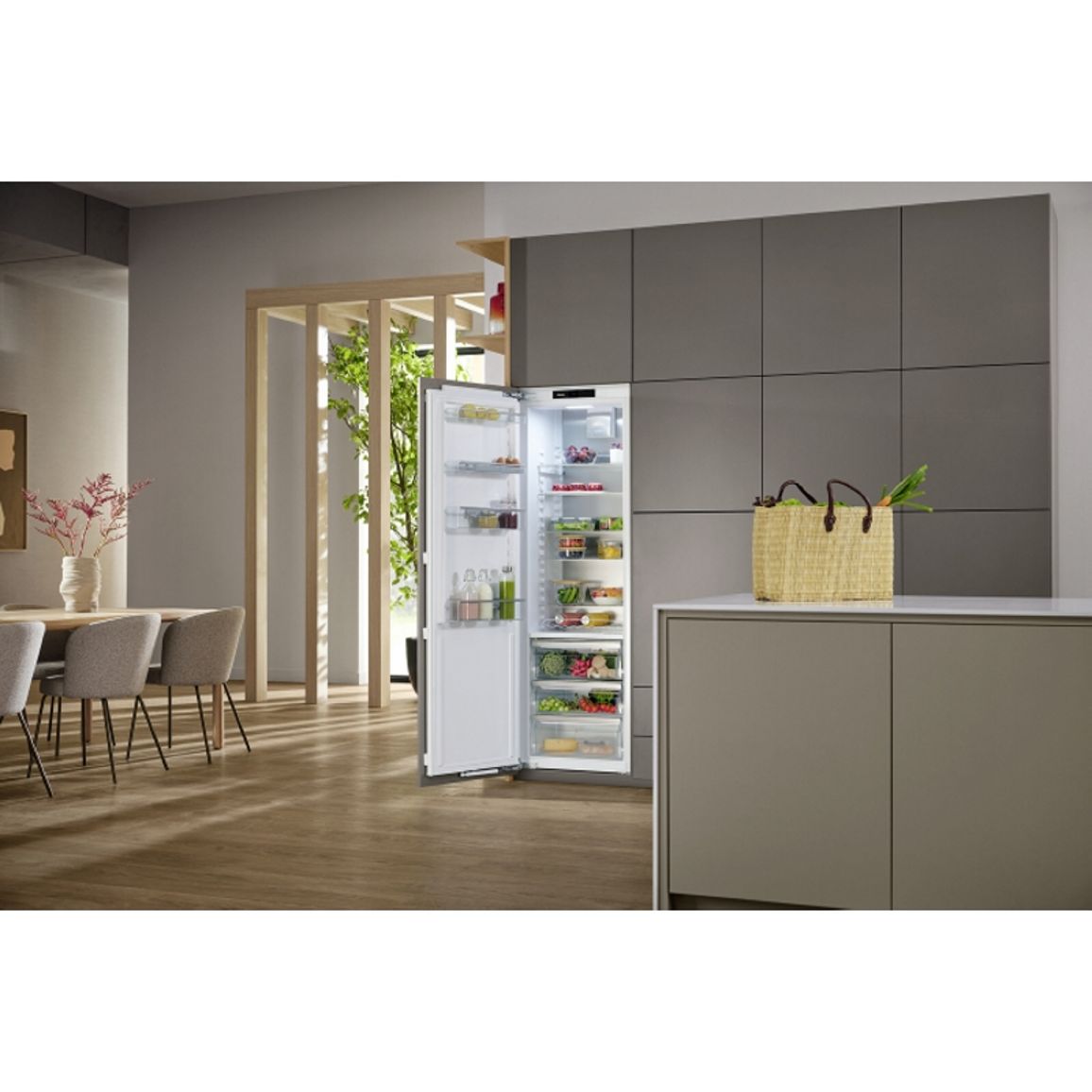Встраиваемый холодильник K 7747 D Miele