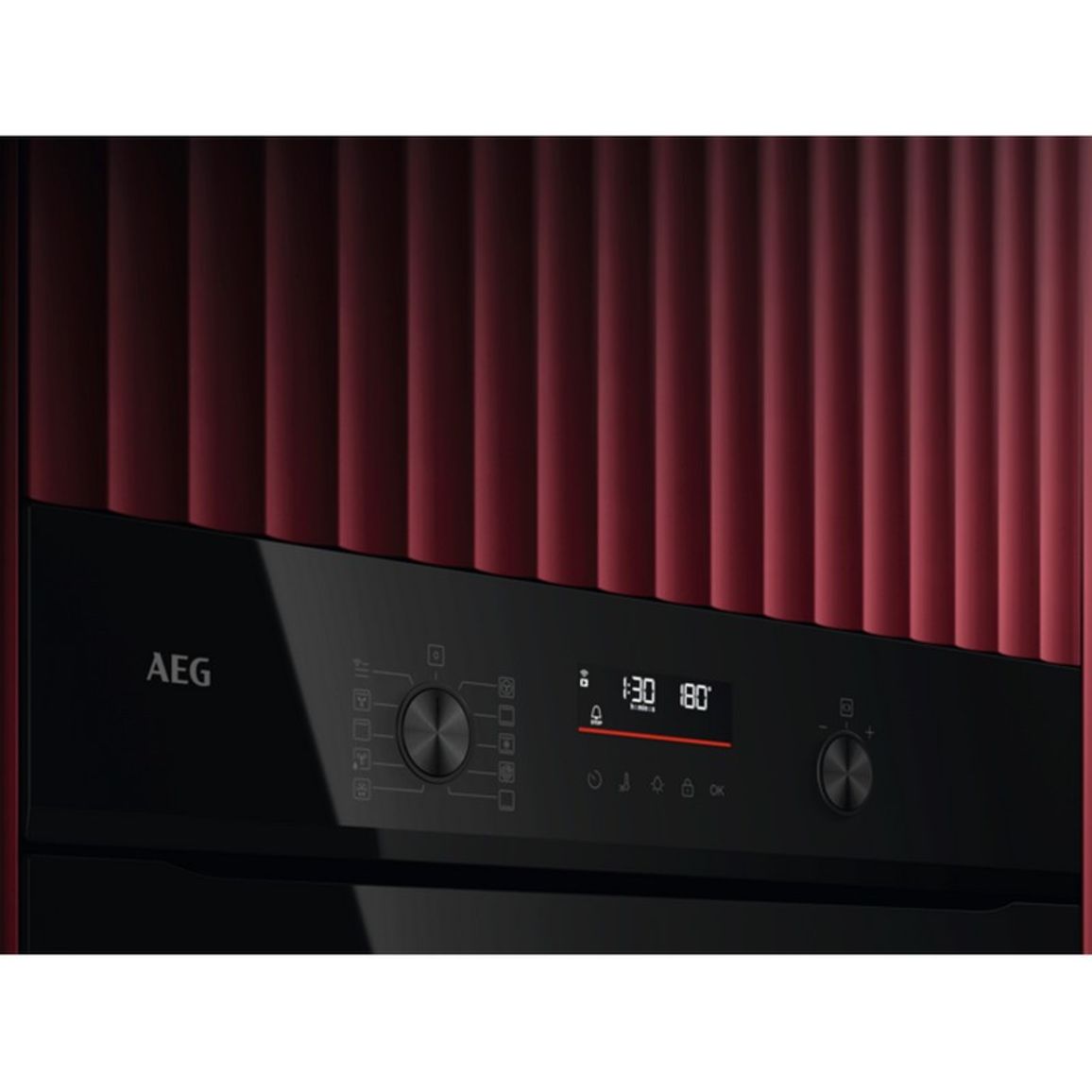 Духовой шкаф NBU5P411SB AEG Духовой шкаф NBU5P411SB AEG