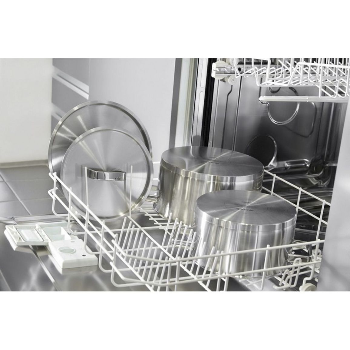 Набір посуду CWSA08HC CHEF'S COLLECTION, 8 предметів, нержавіюча сталь , Gorenje Набір посуду CWSA08HC CHEF'S COLLECTION, 8 предметів, нержавіюча сталь , Gorenje