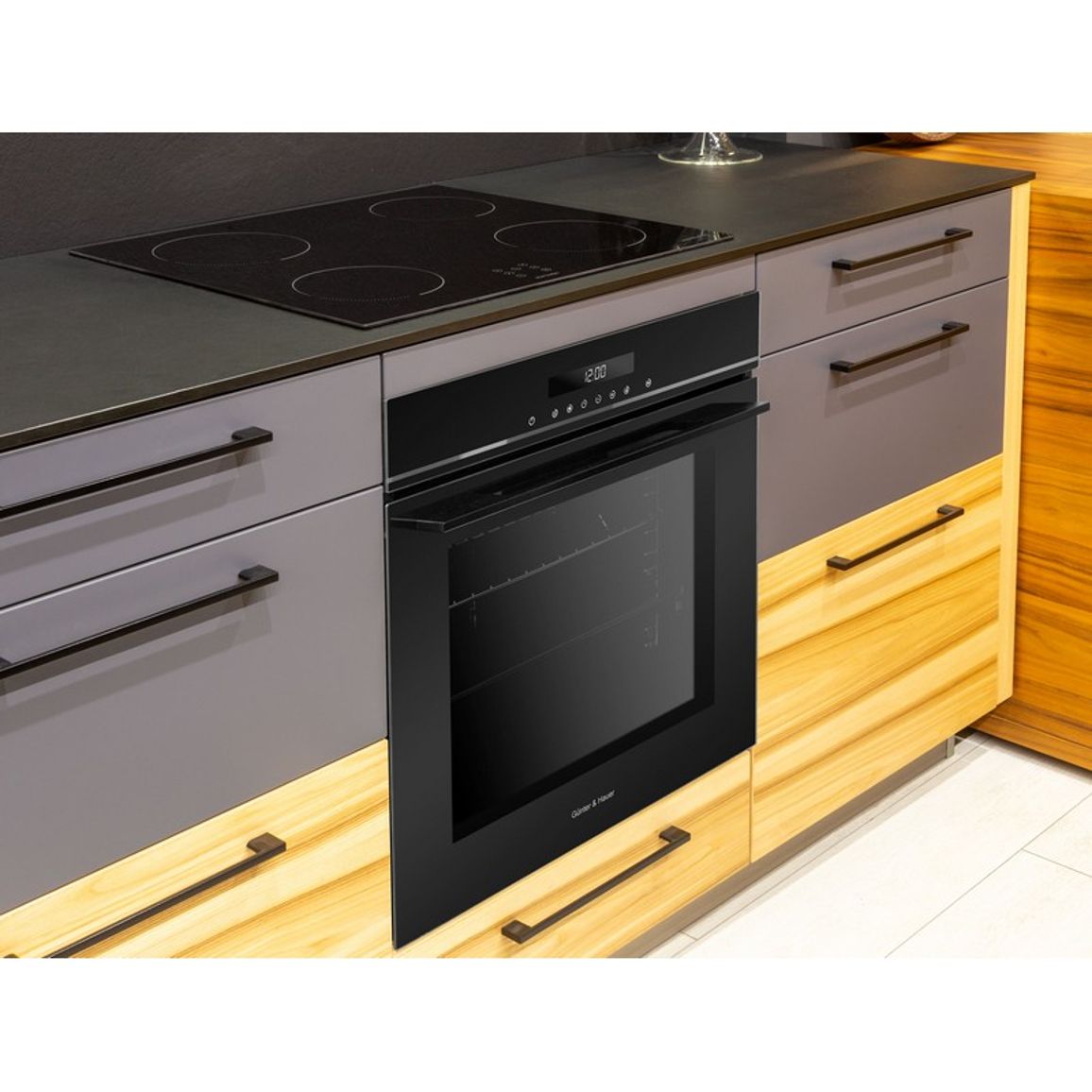 Духова шафа EOM 1570 BL Gunter & Hauer Духова шафа EOM 1570 BL Gunter & Hauer