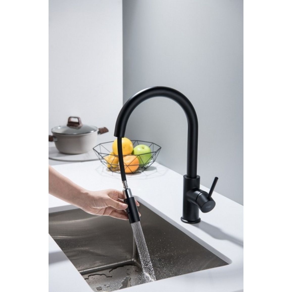 Змішувач PLAZA PLUS чорний матовий мат Blue Water (5901730616569) Змішувач PLAZA PLUS чорний матовий мат Blue Water (5901730616569)