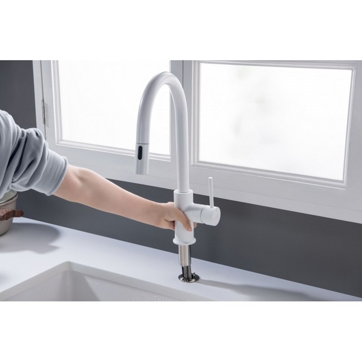 Змішувач PLAZA PLUS WINDOW білий мат Blue Water Змішувач PLAZA PLUS WINDOW білий мат Blue Water