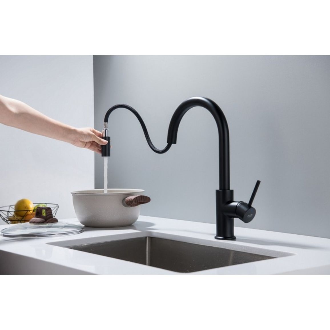 Змішувач PLAZA PLUS WINDOW чорний матовий Blue Water (5901730617634)