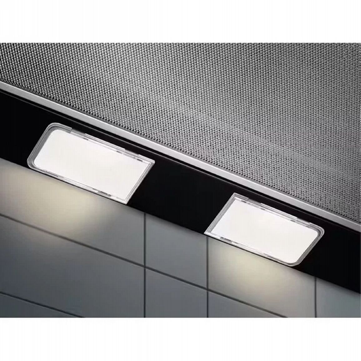 Витяжка телескопічна LFP326FB чорне скло Electrolux