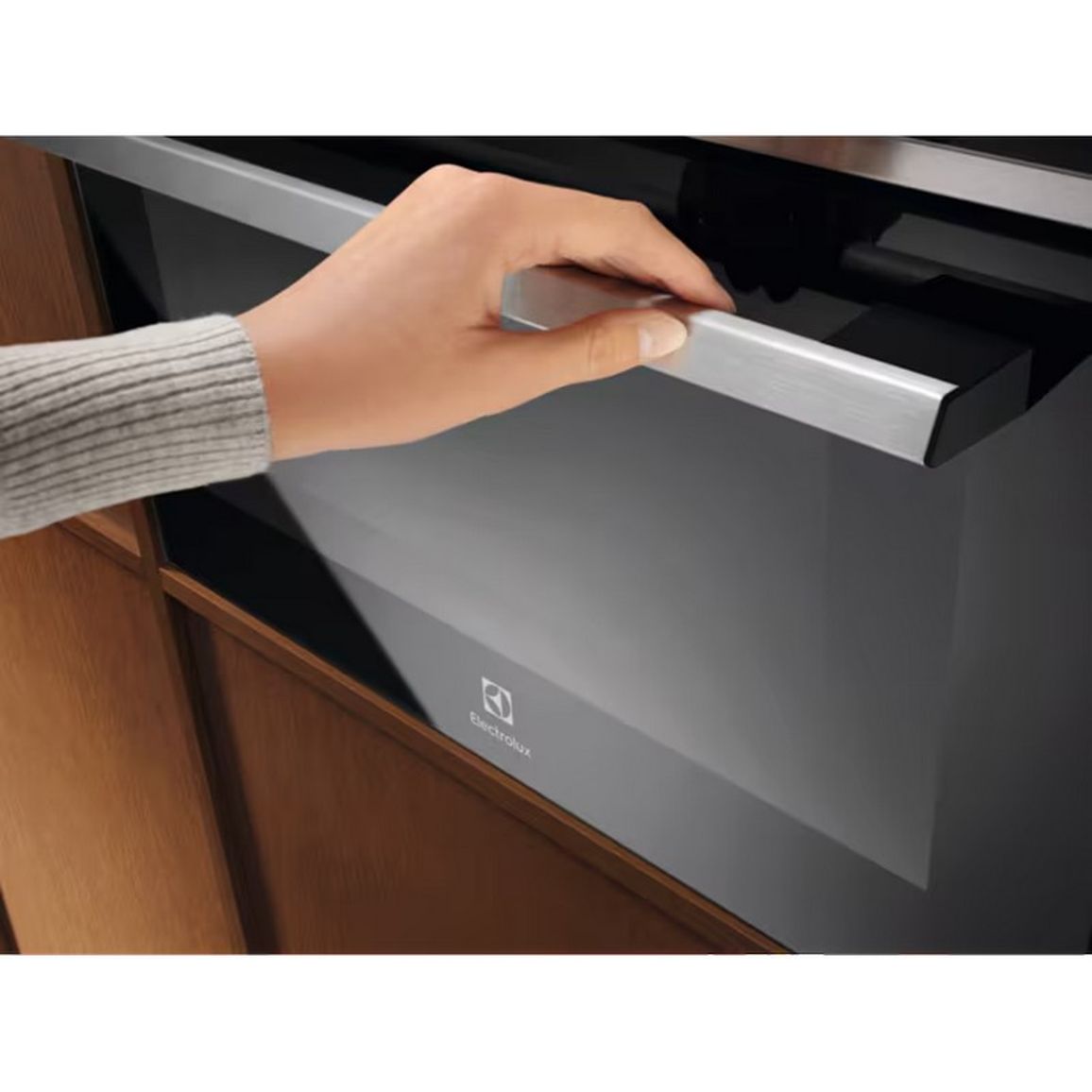 Вбудована мікрохвильова піч EVM8E09X нерж сталь/чорний Electrolux