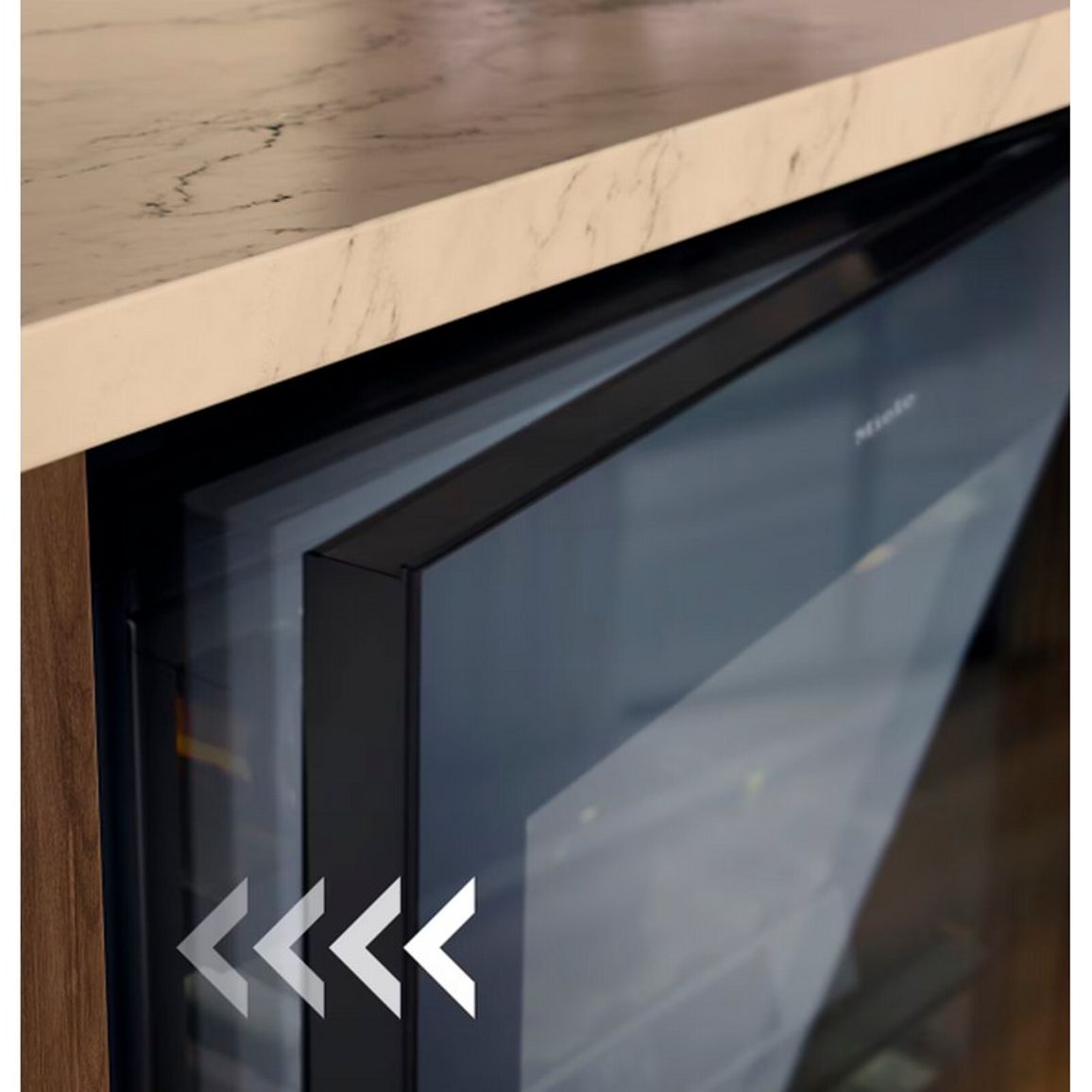 Вбудовуваний винний холодильник KWTUS 7096 E obsw Miele