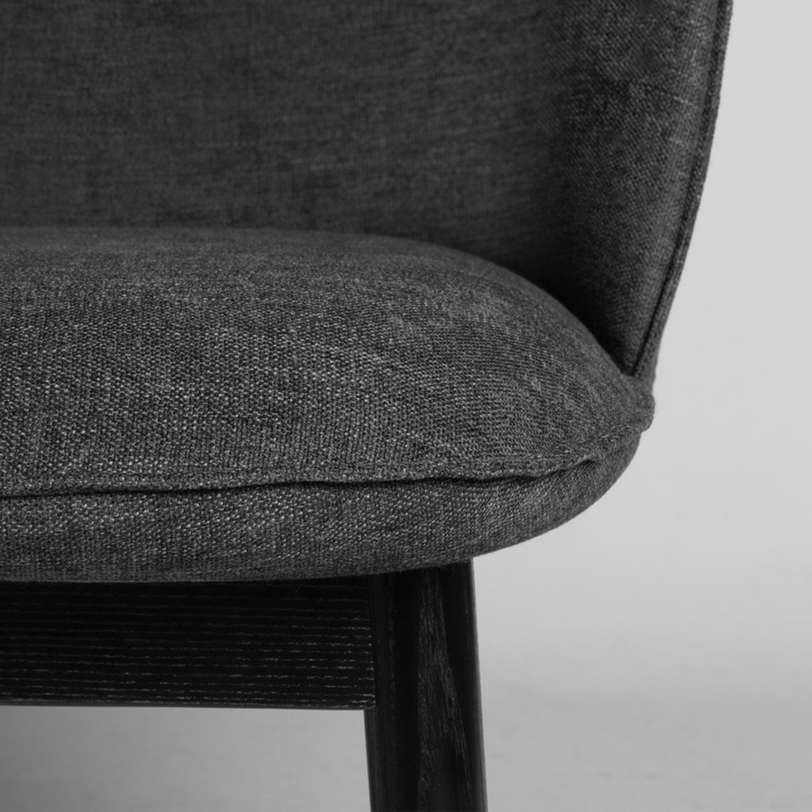 Стул обеденный Stitch Comfort черный / Superior 19 Стул обеденный Stitch Comfort черный / Superior 19
