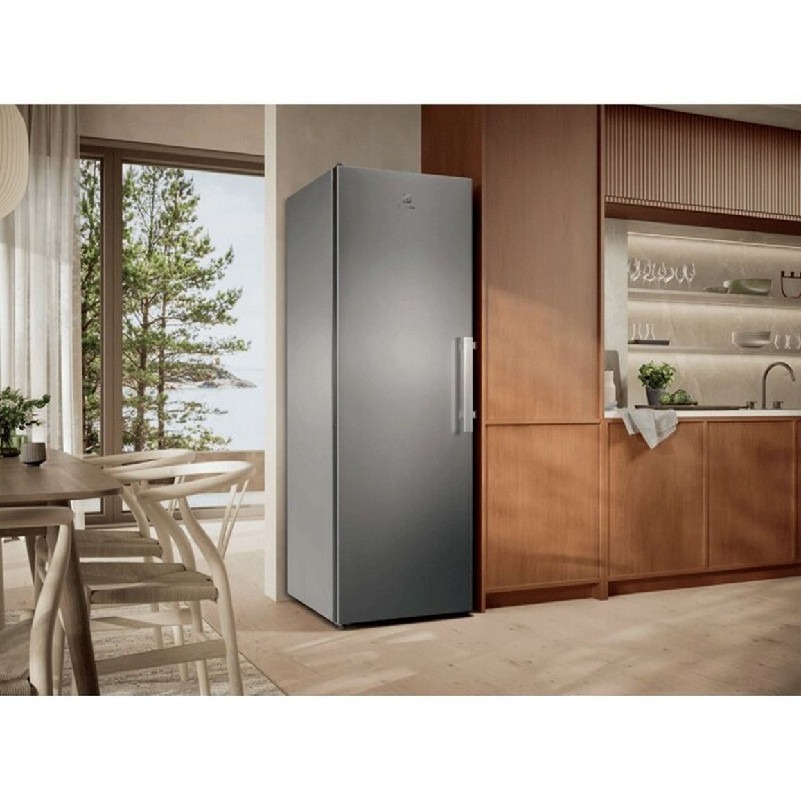 Морозильна камера LUS7ME28X Electrolux