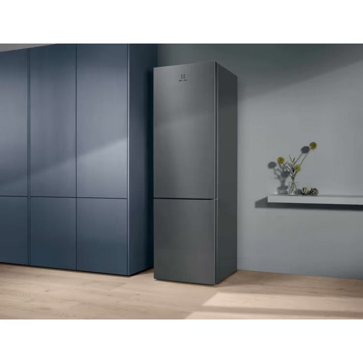 Холодильник LNT5ME36U1 нерж Electrolux Холодильник LNT5ME36U1 нерж Electrolux